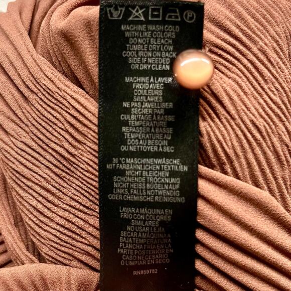 Adrianna Papell Women’s Smocked Neck Blouse Size M‎ Copper Sheer Businesscore - Picture 10 of 10